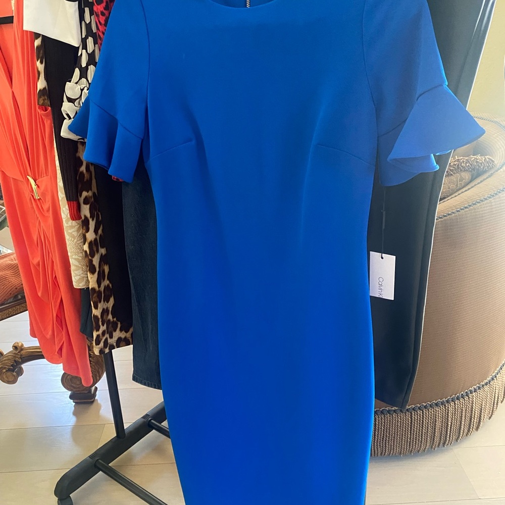Dresses - Picture 2 of 15